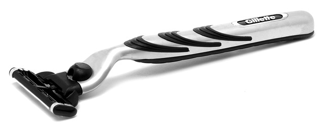 הגילוח הראשון שלי: איך להתגלח בפעם הראשונה?