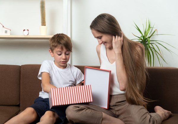 מתנה לילד בן 9: מיצירה וספורט לטכנולוגיה וחוויות